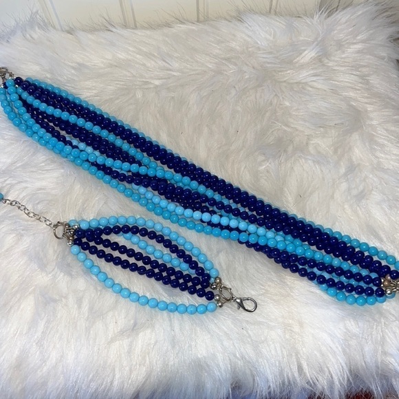 Beautiful blue glass bead chunky multi strand statement necklace/bracelet set - Picture 11 of 13